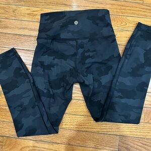 Lululemon wonder train high rise size 4